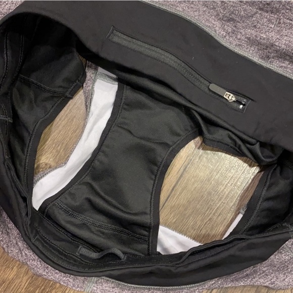 Lululemon Speed-Up LR 2.5 Gray Build-in Shorts 2.5 - Picture 14 of 16